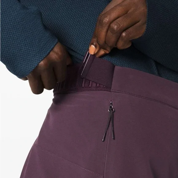 ✨🍋Lululemon Esker Slim *lululemon lab
Black Cherry size 8 - Picture 3 of 16